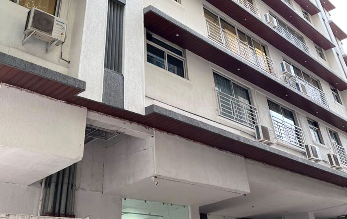 Pinaki Comforts - Vile parle west